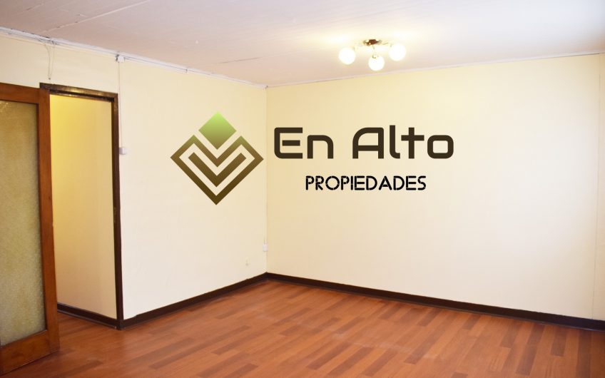 Casa Comercial San Martín / Temuco