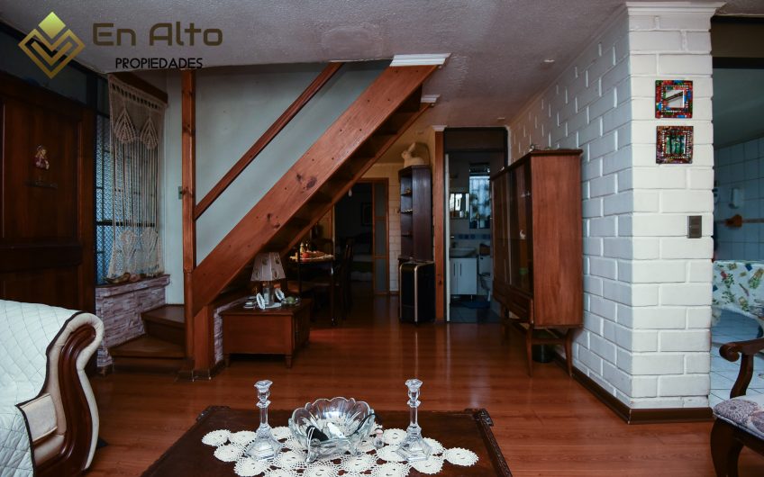 CASA ALTAMIRA- JAVIERA CARRERA/ 1 CUADRA MARTÍN LUTERO